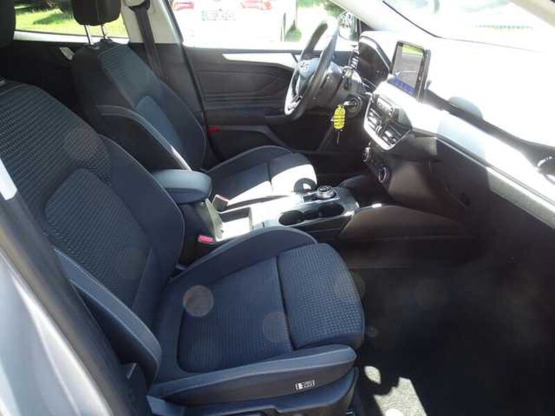 Ford Focus 2.0 EcoBlue Turnier Cool&Connect Autom.