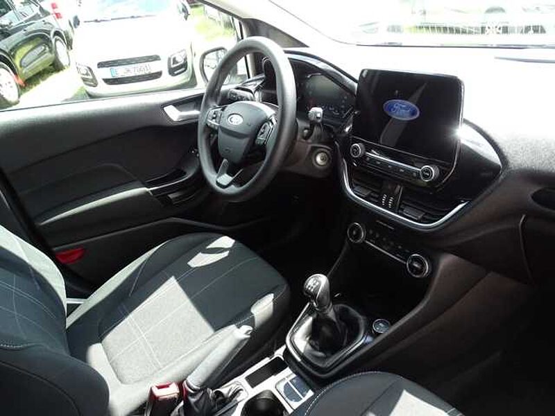 Ford Fiesta 1.1 Cool&Connect  AT-Motor