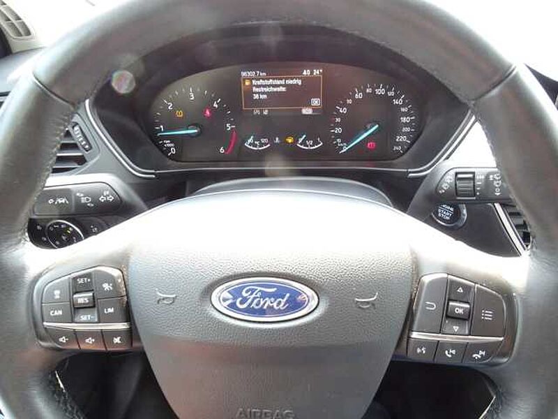 Ford Focus 2.0 EcoBlue Turnier Cool&Connect