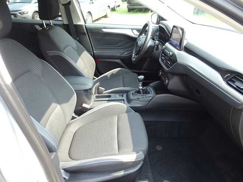 Ford Focus 2.0 EcoBlue Turnier Cool&Connect