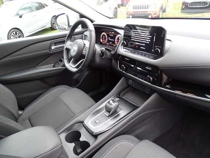 Nissan Qashqai 1.3 DIG-T Mild-Hybrid Xtronic N-connecta