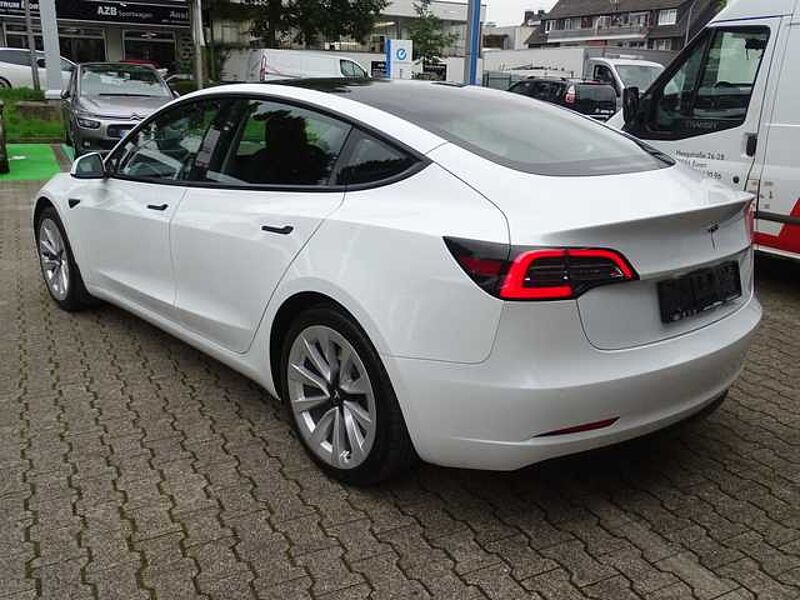 Tesla Model 3 Standard Range Plus