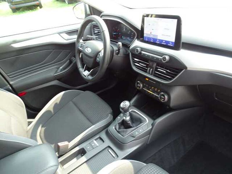 Ford Focus 2.0 EcoBlue Turnier Cool&Connect