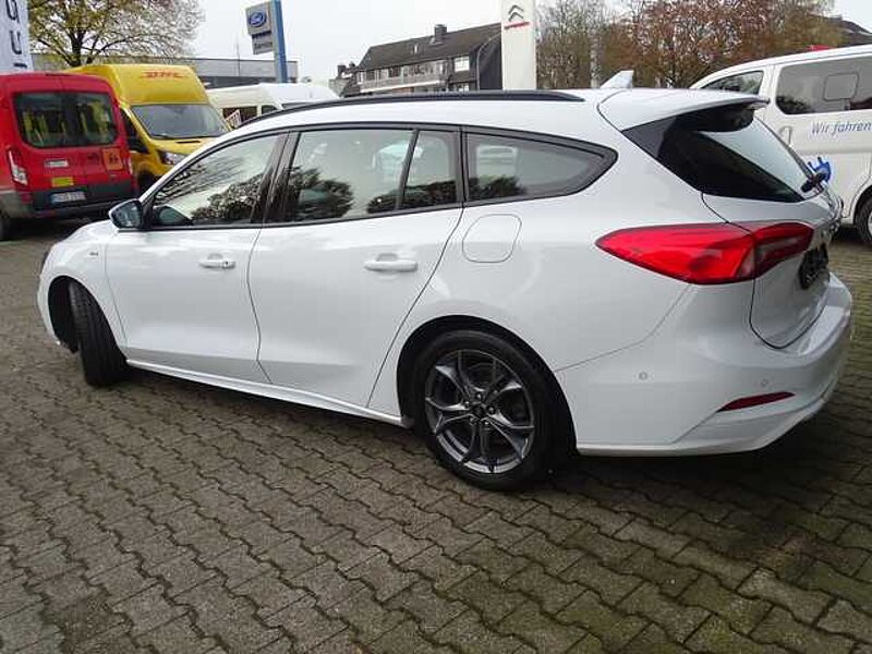 Ford Focus 1,5 Ecoboost Turnier ST Line