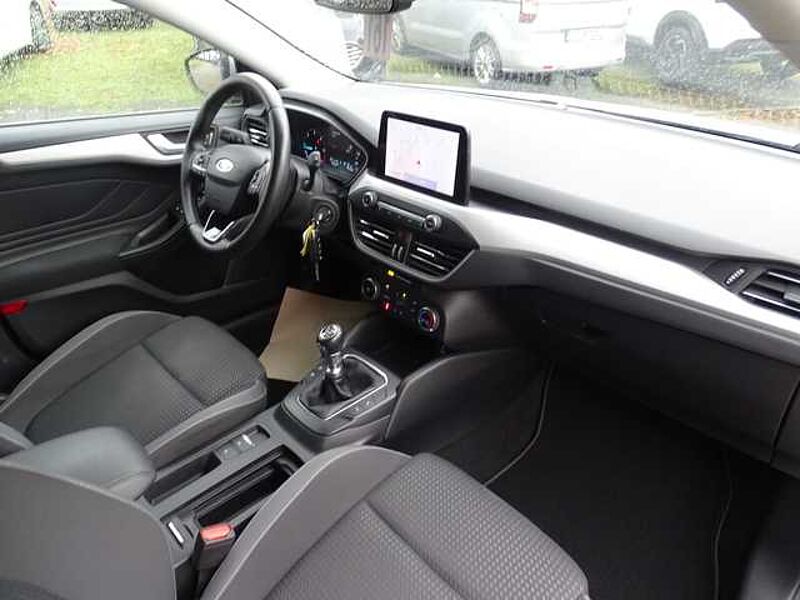 Ford Focus 2.0 EcoBlue Turnier Cool&Connect