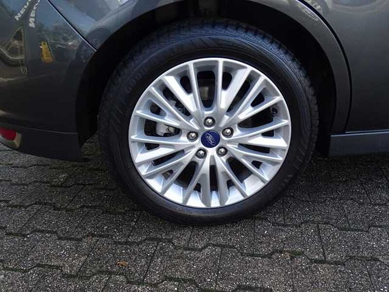 Ford Grand C-Max 1.5 EcoBoost Grand Titanium