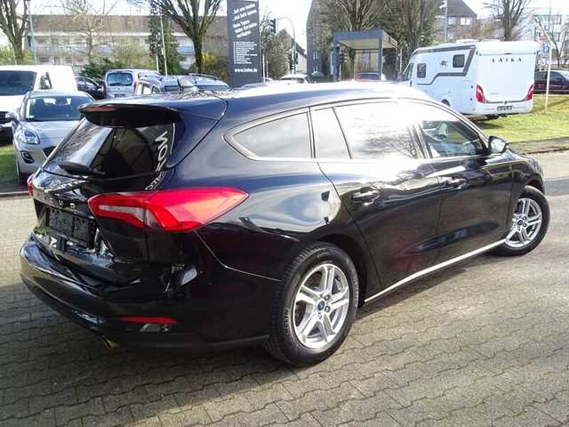 Ford Focus 1.0 EcoBoost Turnier Cool&Connect